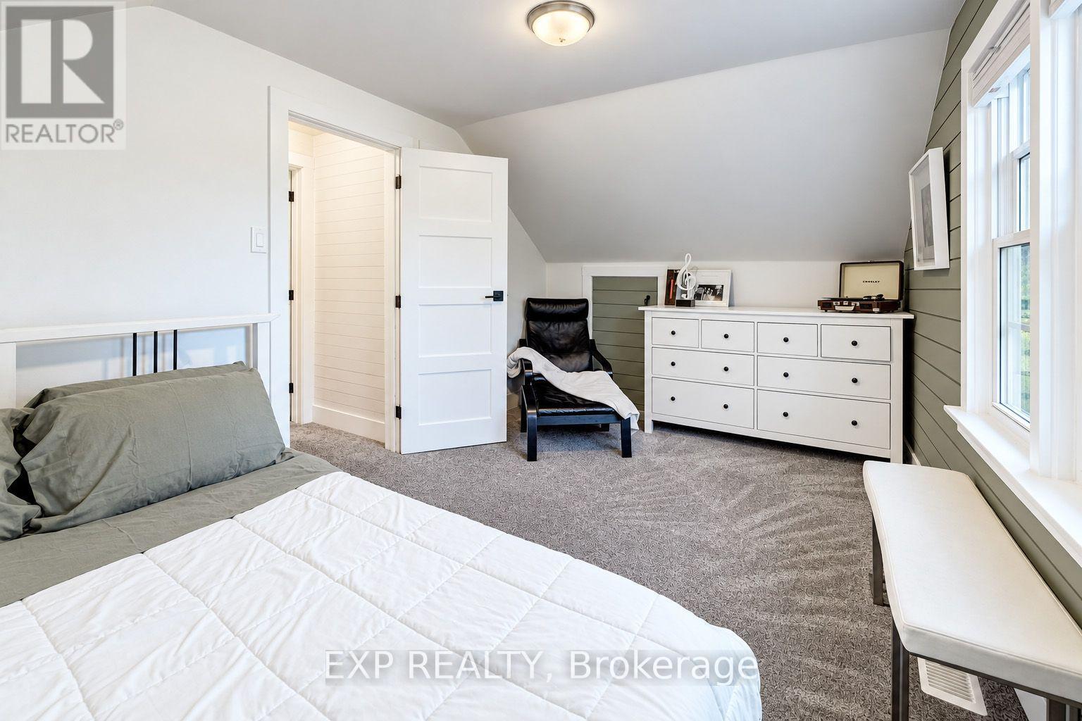 36 Crestwood Avenue — photo 18
