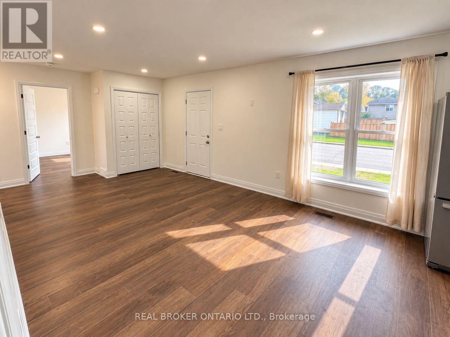 UNIT B - 15 KEELE STREET, St. Catharines (Burleigh Hill) — photo 5
