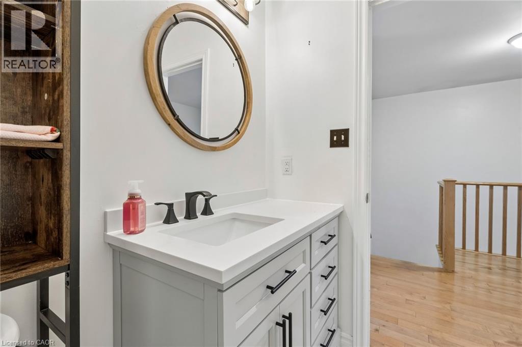 27 Pettit Street — photo 36