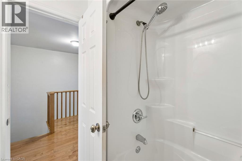 27 Pettit Street — photo 37