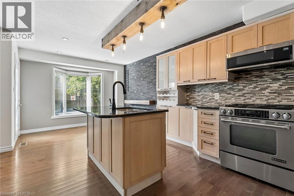 27 Pettit Street — photo 13