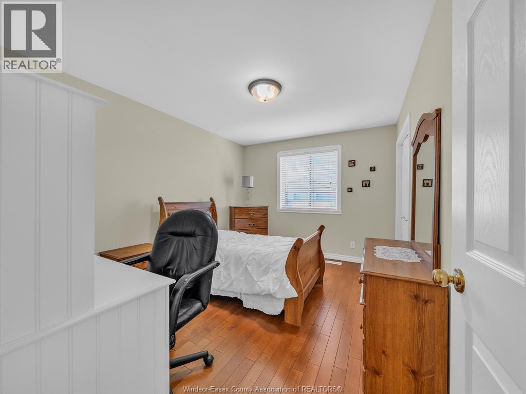 1537 MORNINGSTAR - 19
