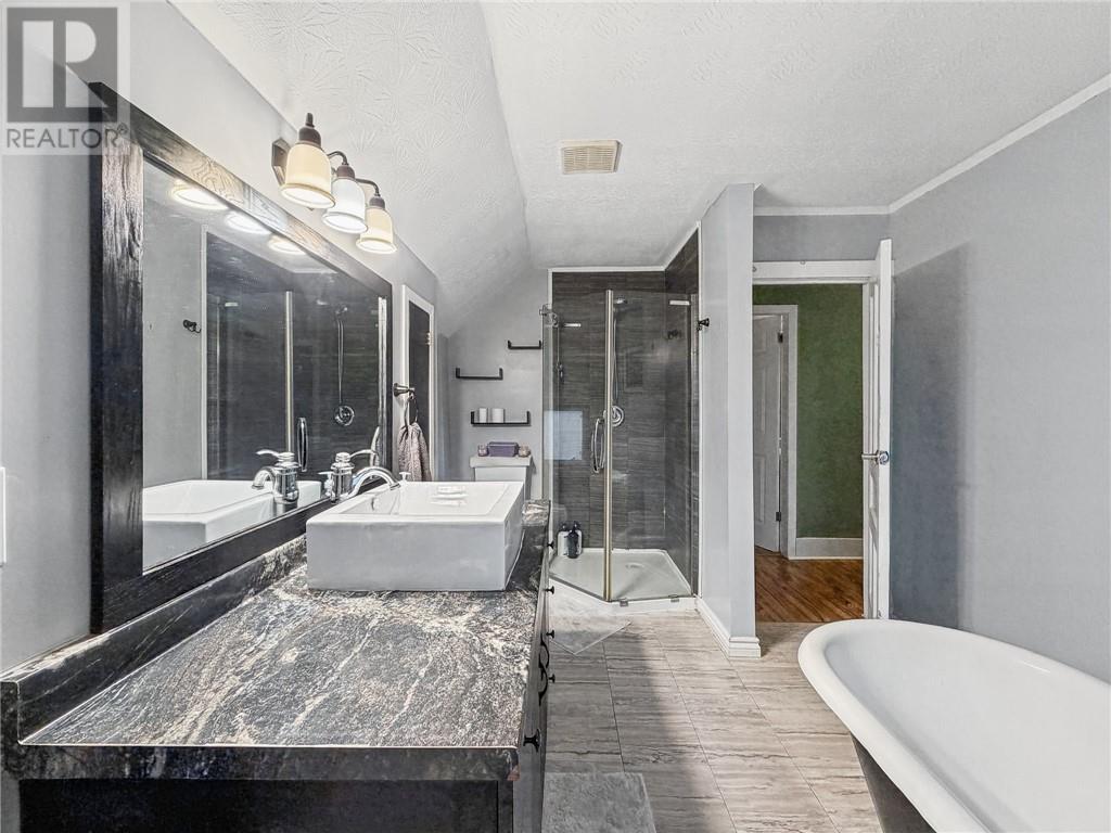 282 Syroid Street — photo 18
