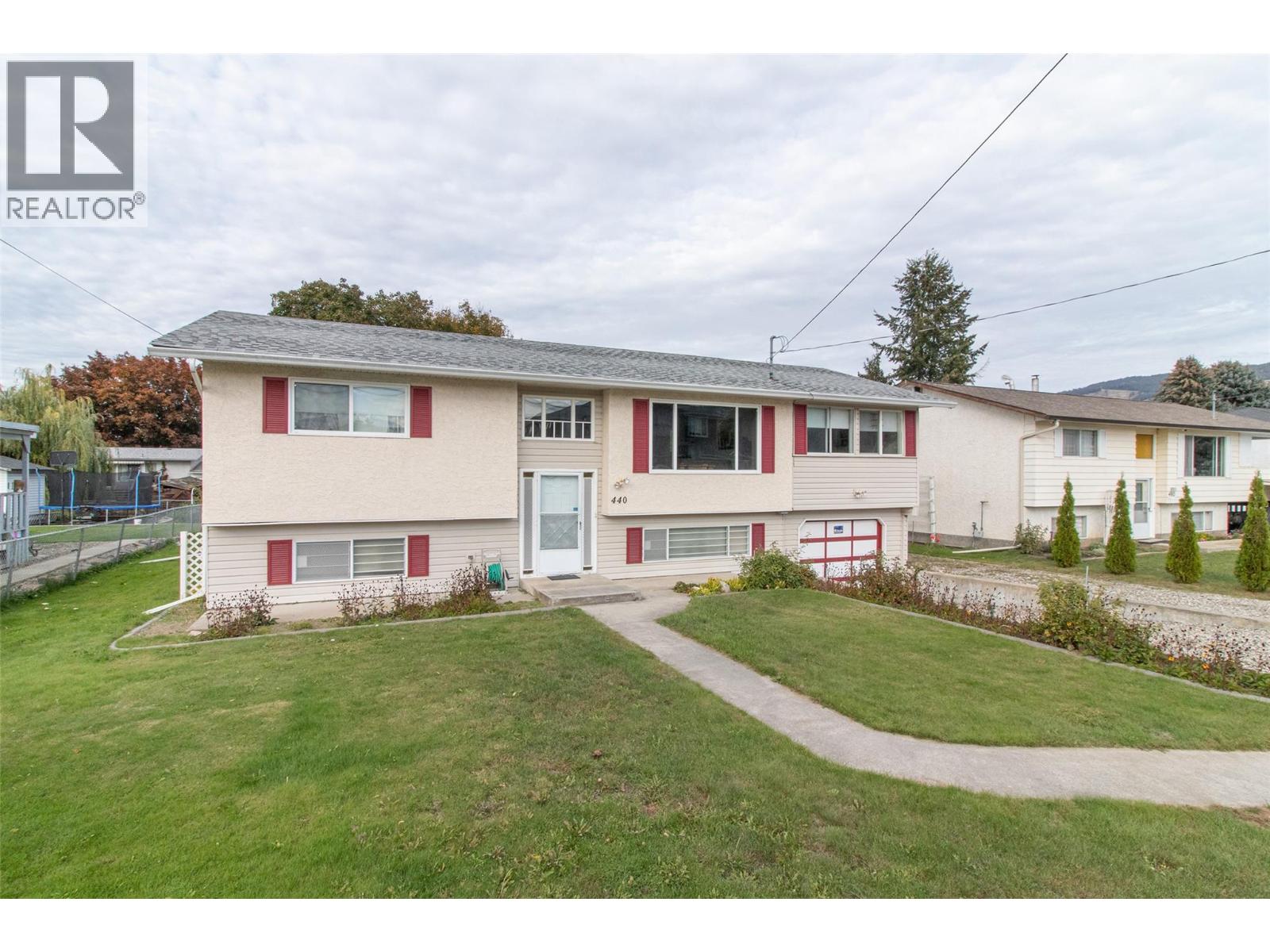 440 Hardie Road - 1