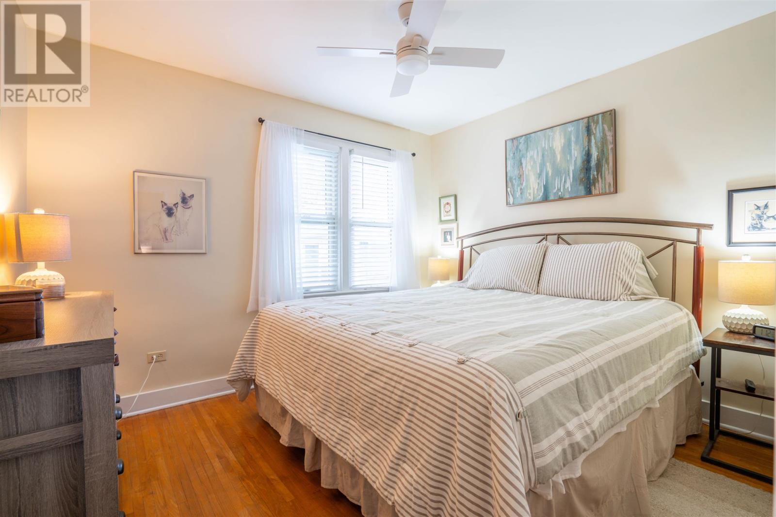 182 Lake ST - 18