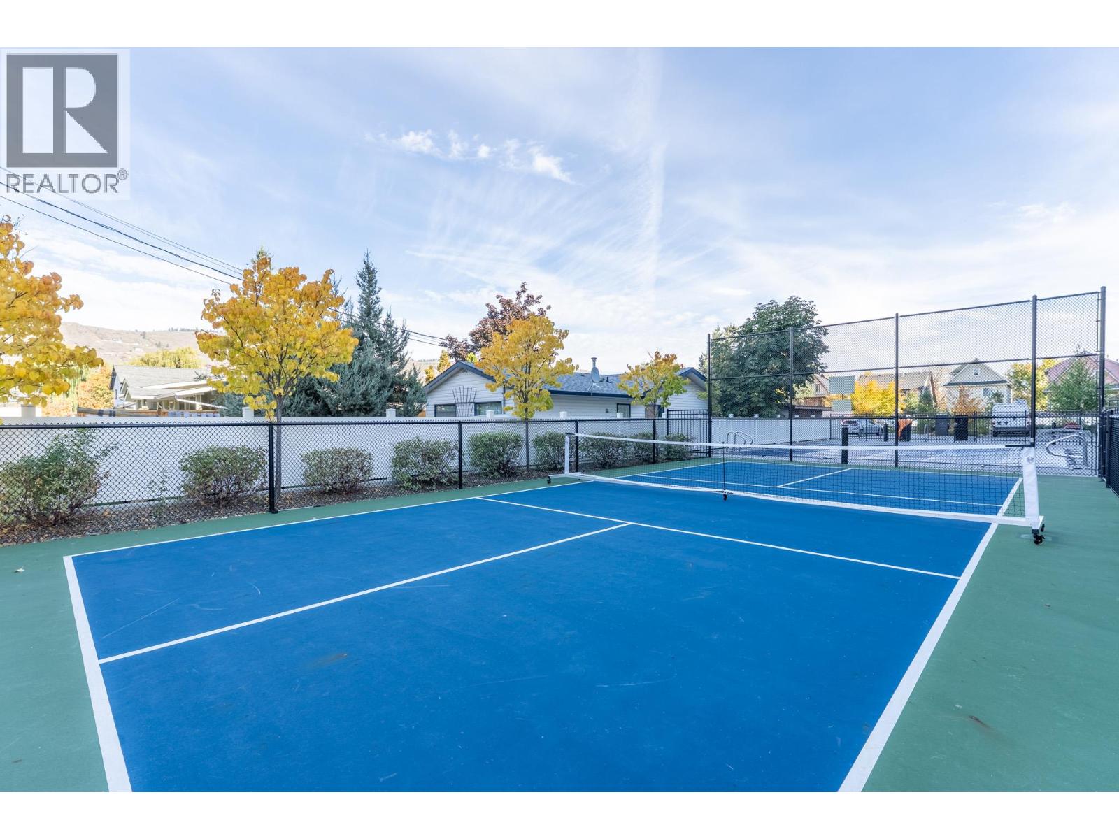 #514 2555 Lakeshore Road - 23