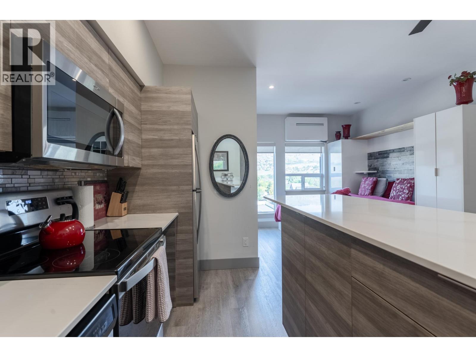 1 Bath Apartment for Sale in Vernon – 2555 Lakeshore Road Unit# 514, Vernon - Image 3