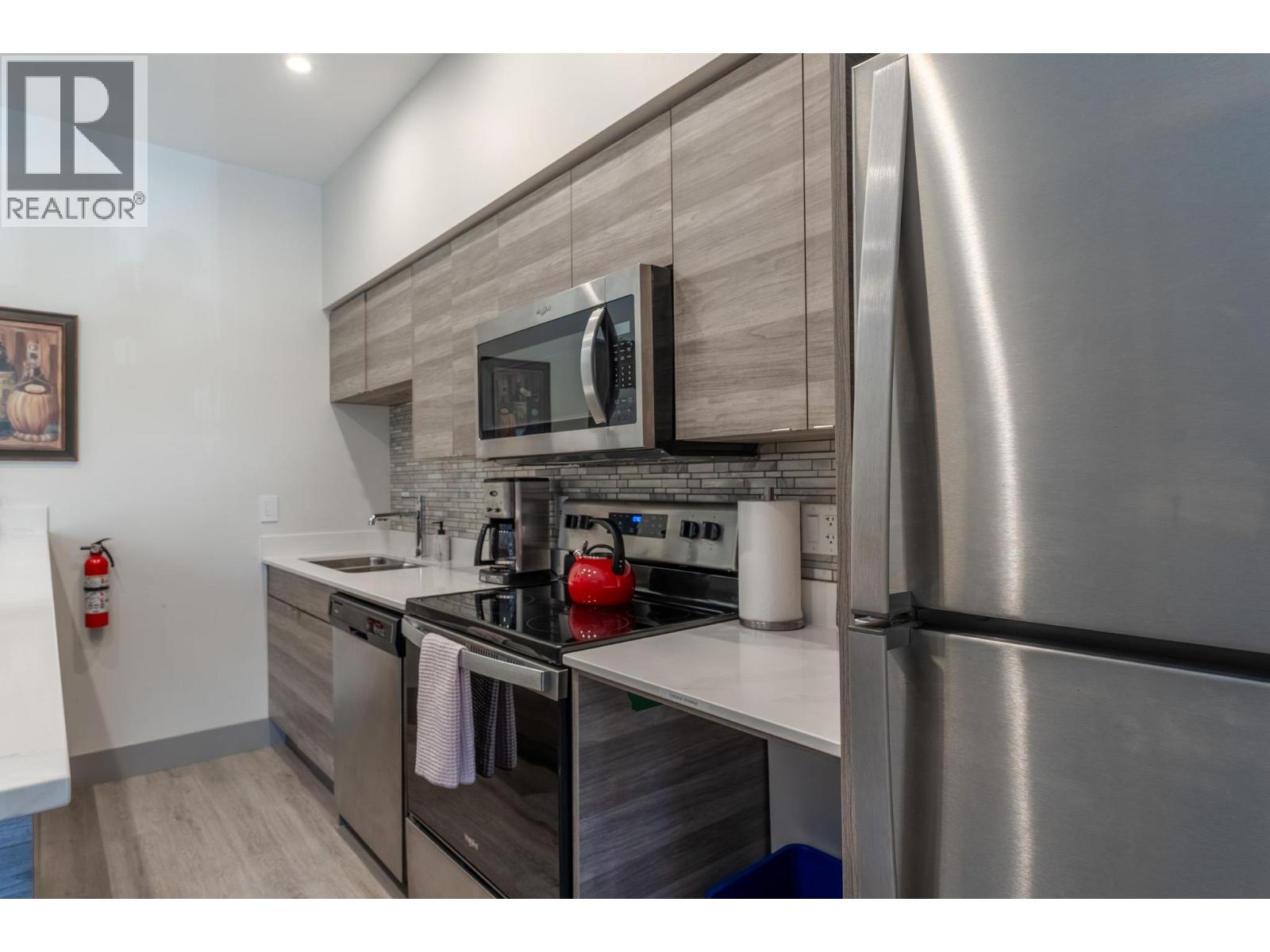 1 Bath Apartment for Sale in Vernon – 2555 Lakeshore Road Unit# 514, Vernon - Image 4