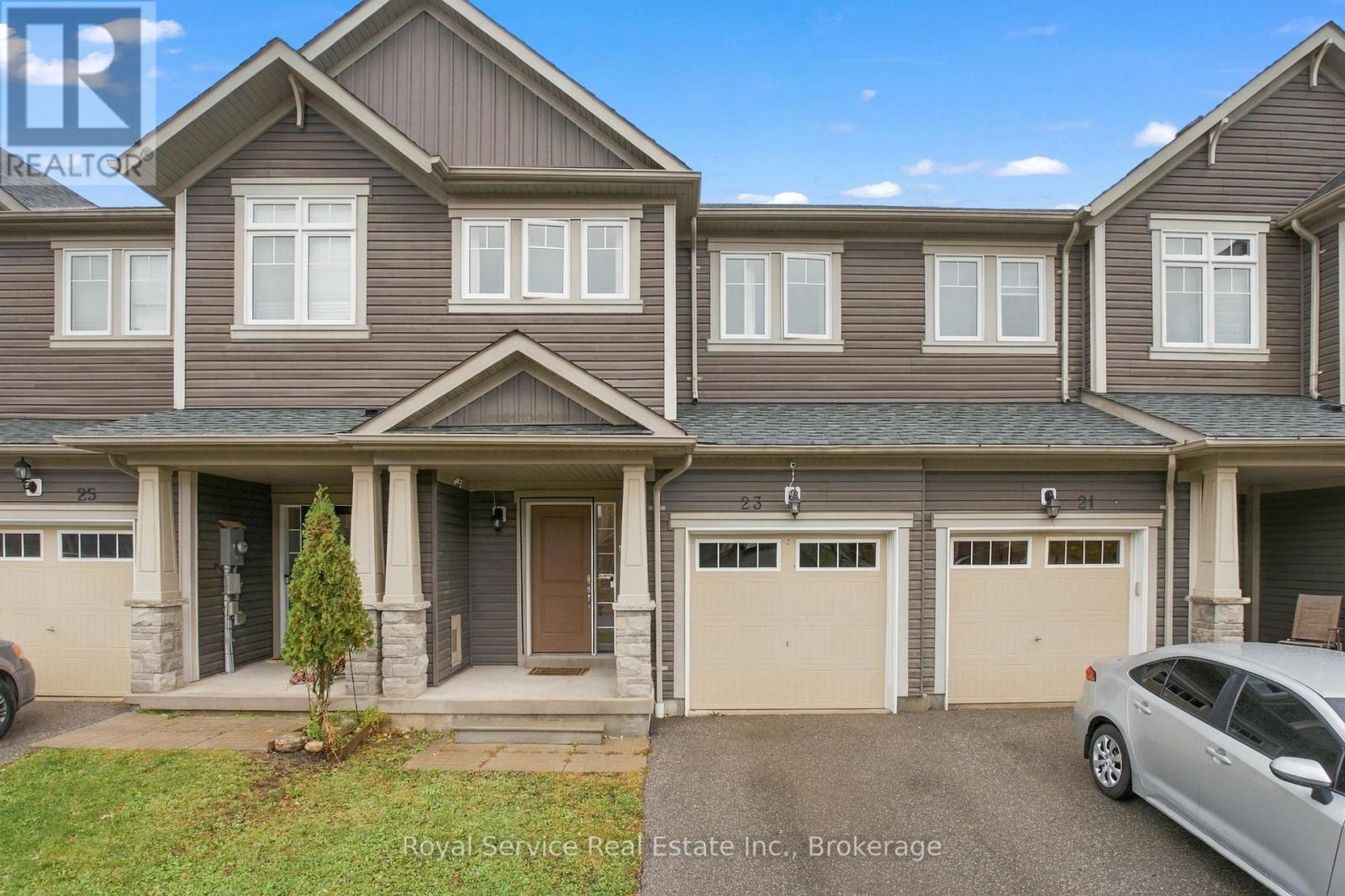 23 TABARET CRESCENT - 1