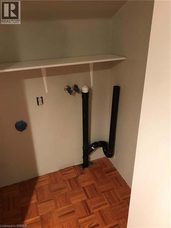203 Brant Avenue — photo 16