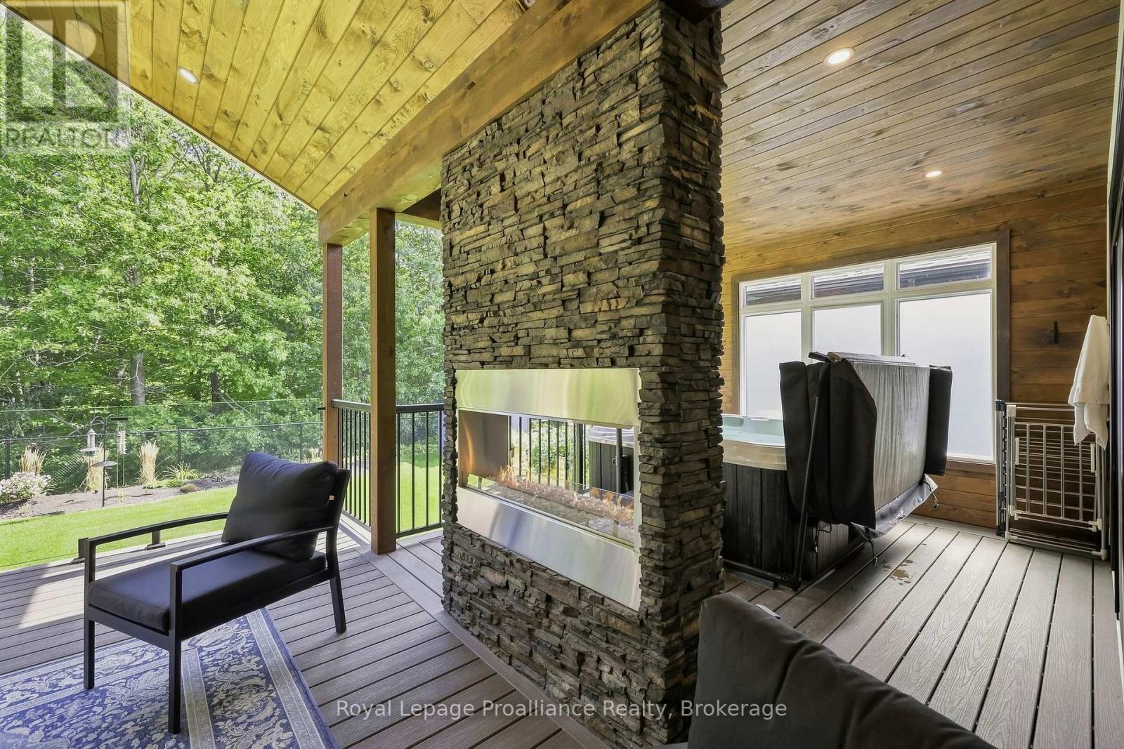 100 DEERVIEW DRIVE - 20