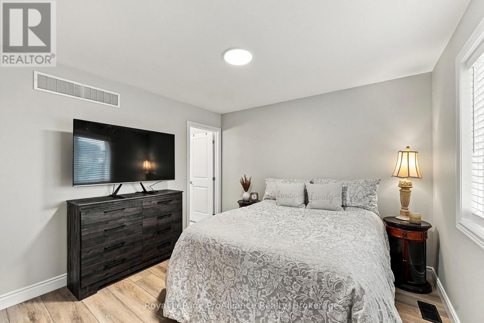 17 Clayton John Avenue, Brighton, ON photo 21