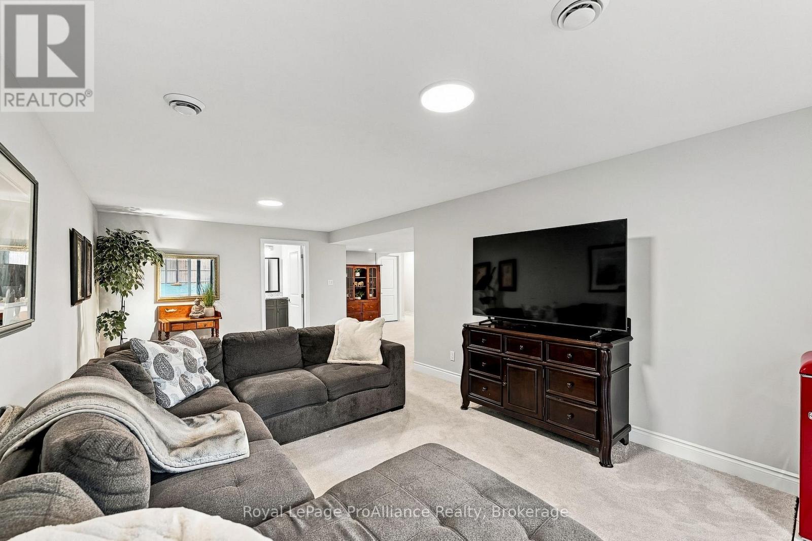 17 Clayton John Avenue, Brighton, ON photo 34