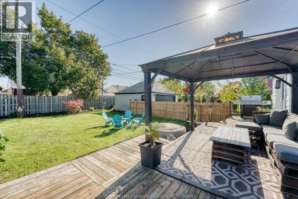 1650 Albert Road — photo 37