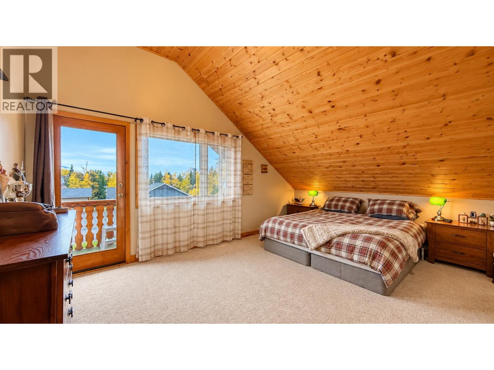 1496 CHESTNUT Street, Telkwa