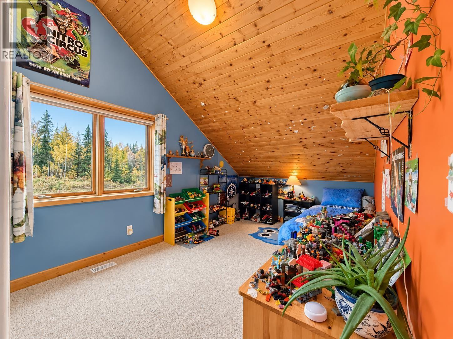 1496 CHESTNUT Street, Telkwa