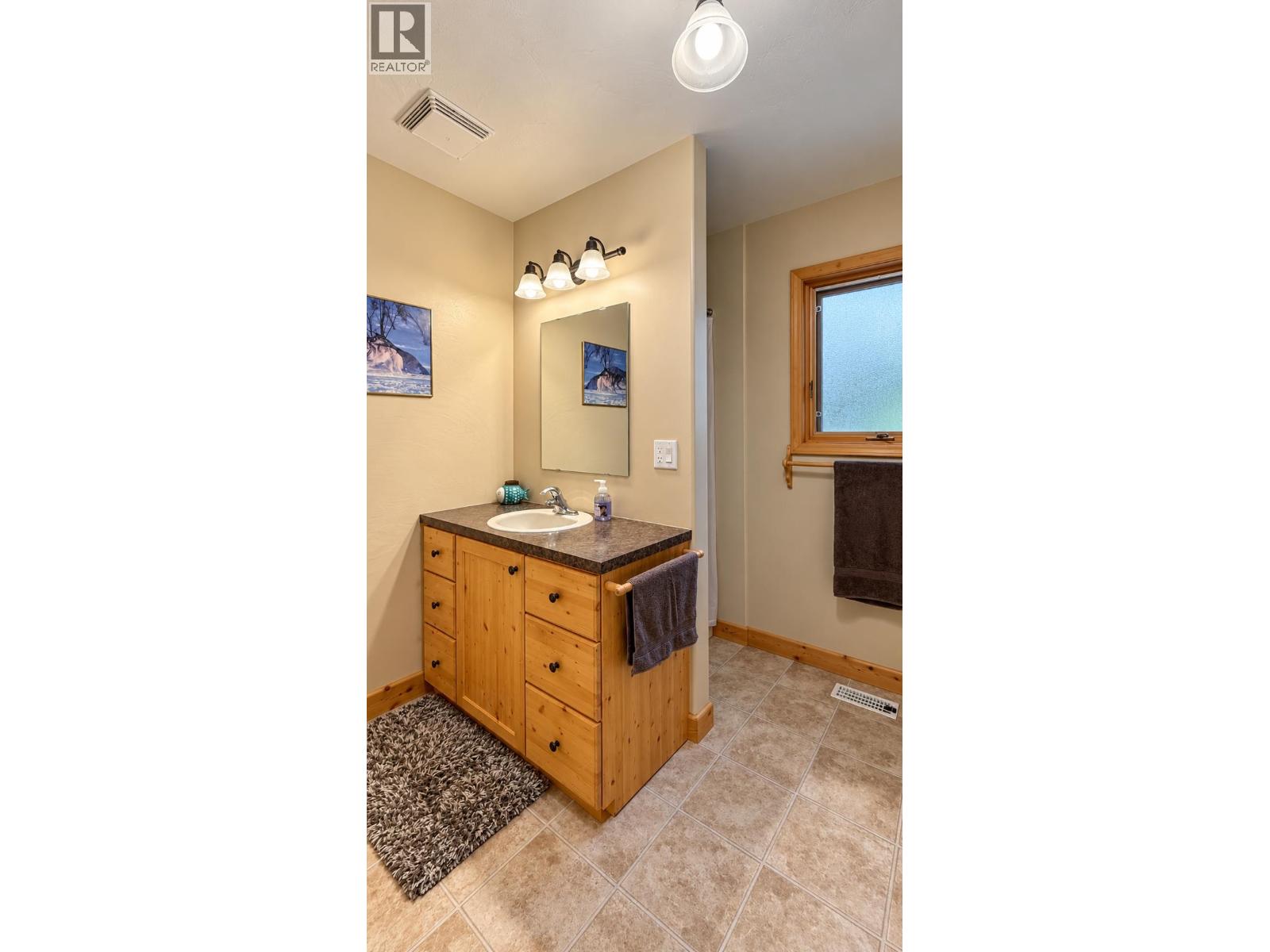 1469 CHESTNUT STREET - 21