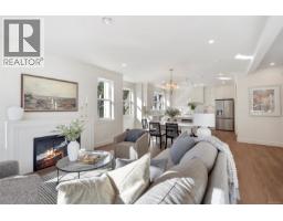 Bathroom - 1 768 Lindsay St, Saanich, BC V8Z3E1 Photo 6