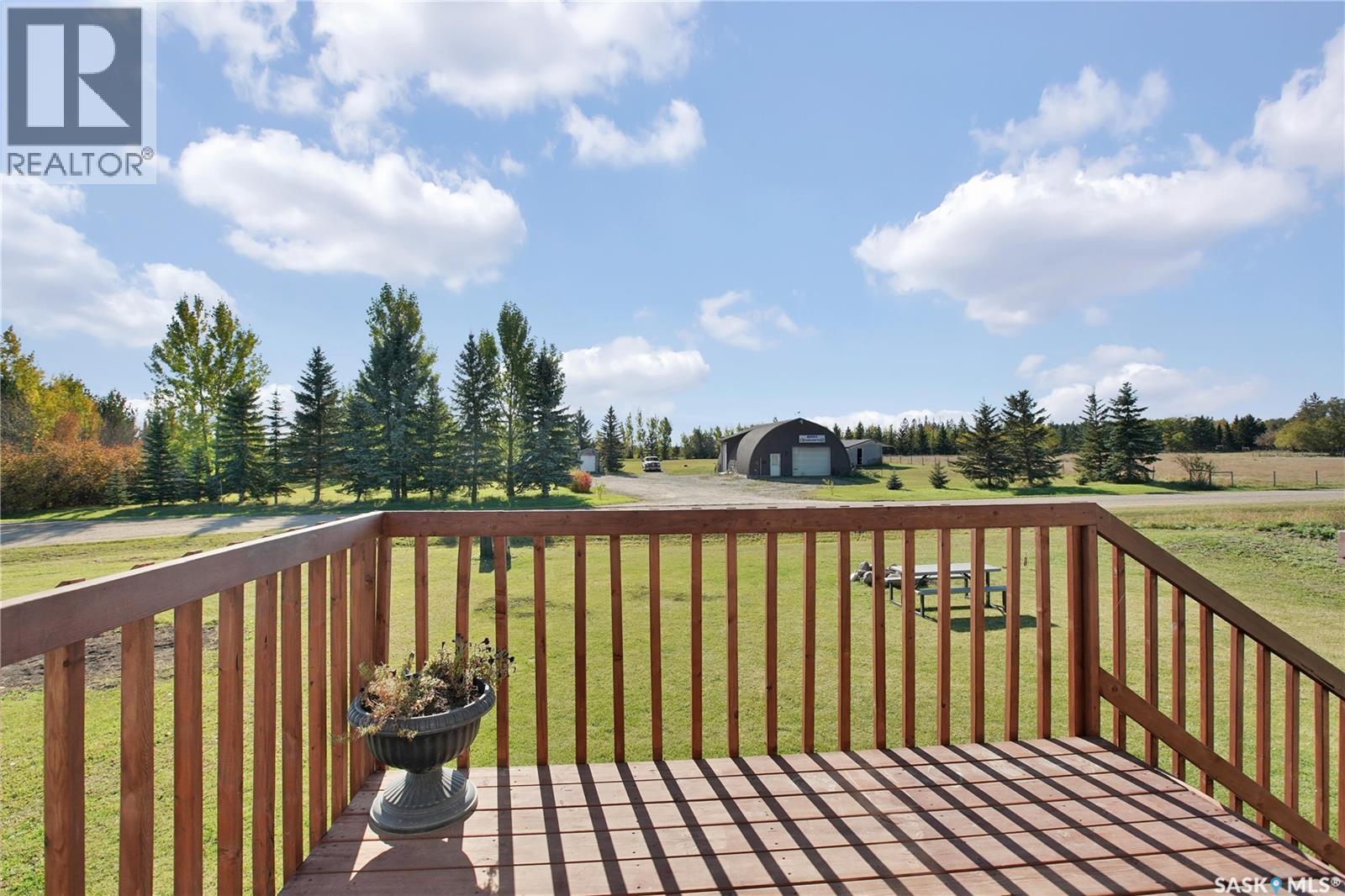 204 Willow CRESCENT - 21