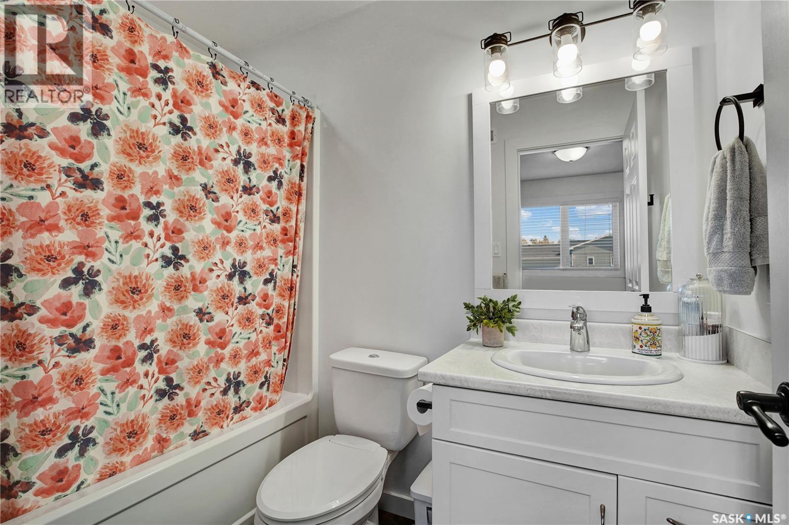 204 Willow CRESCENT - 9