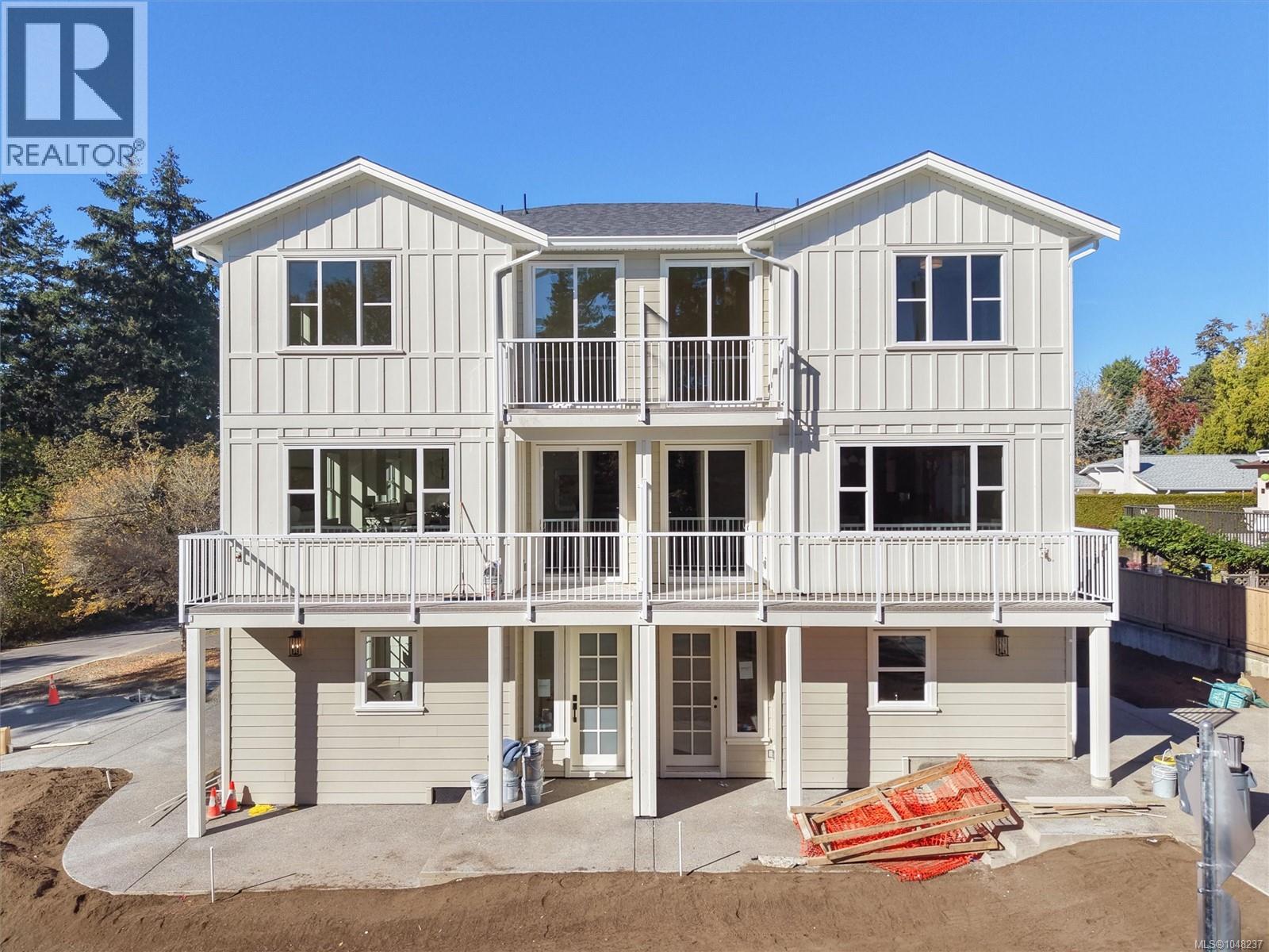 #1 768 Lindsay St - 35