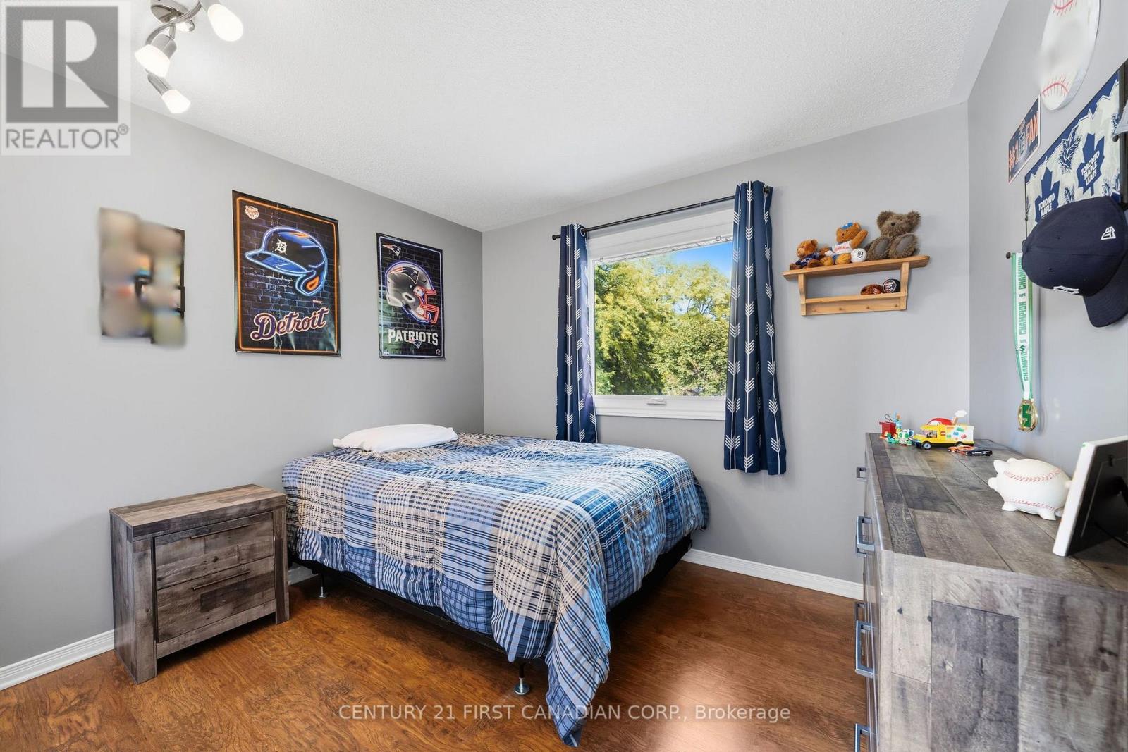 8 Robin Street — photo 25
