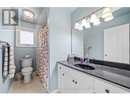 8 Robin Street, North Middlesex, ON N0M1A0 Photo 23