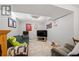 8 Robin Street, North Middlesex, ON N0M1A0 Photo 29