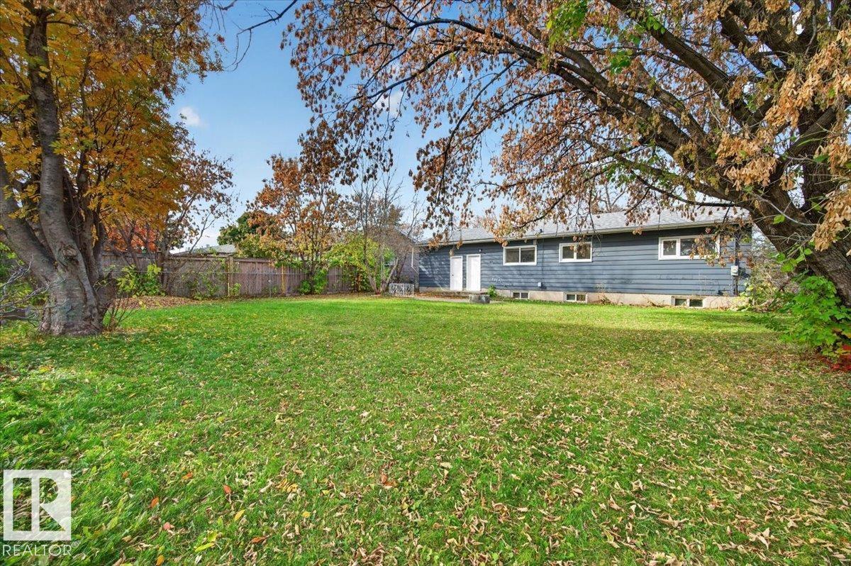 265 EVERGREEN ST - Image 17
