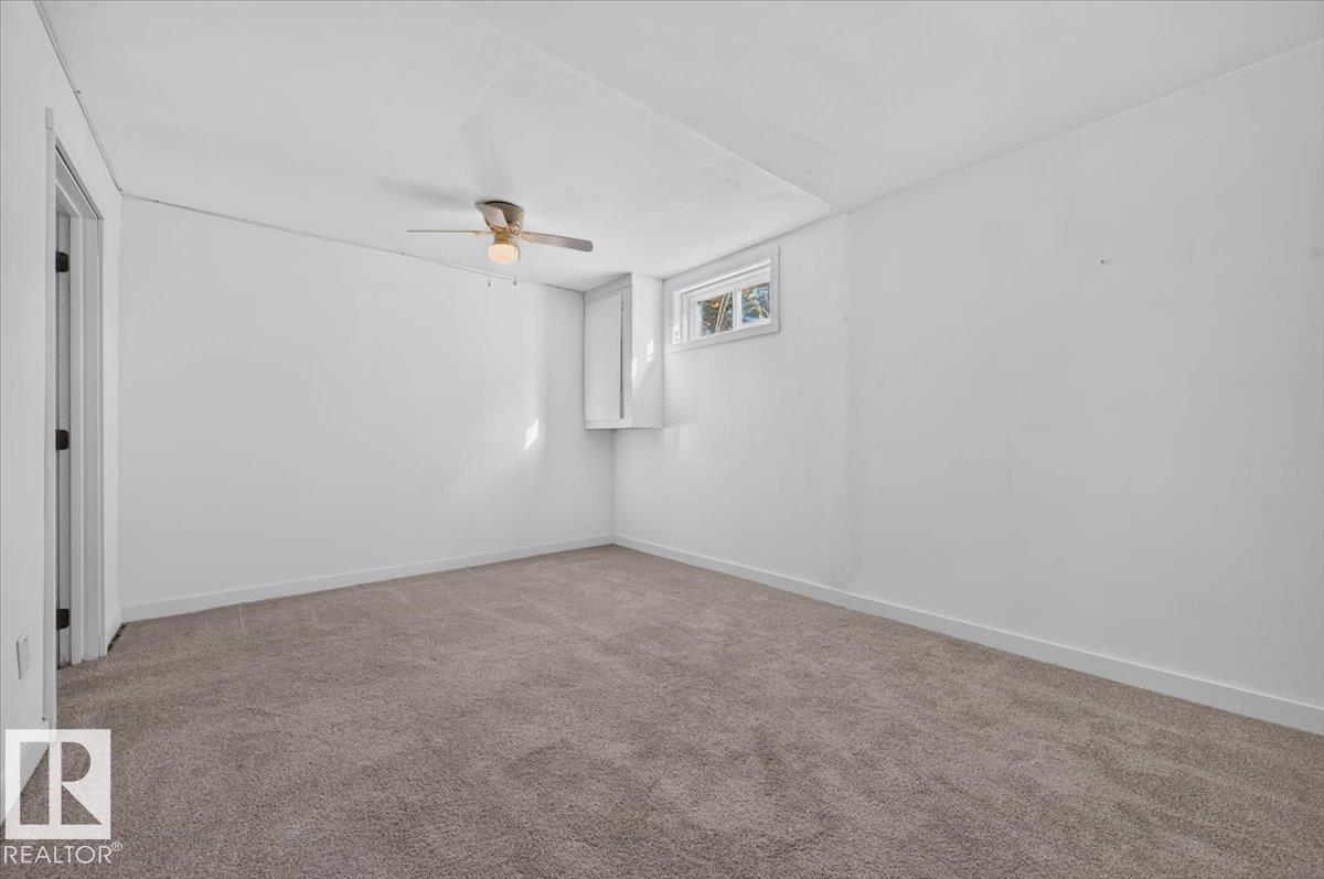 265 EVERGREEN ST - 24