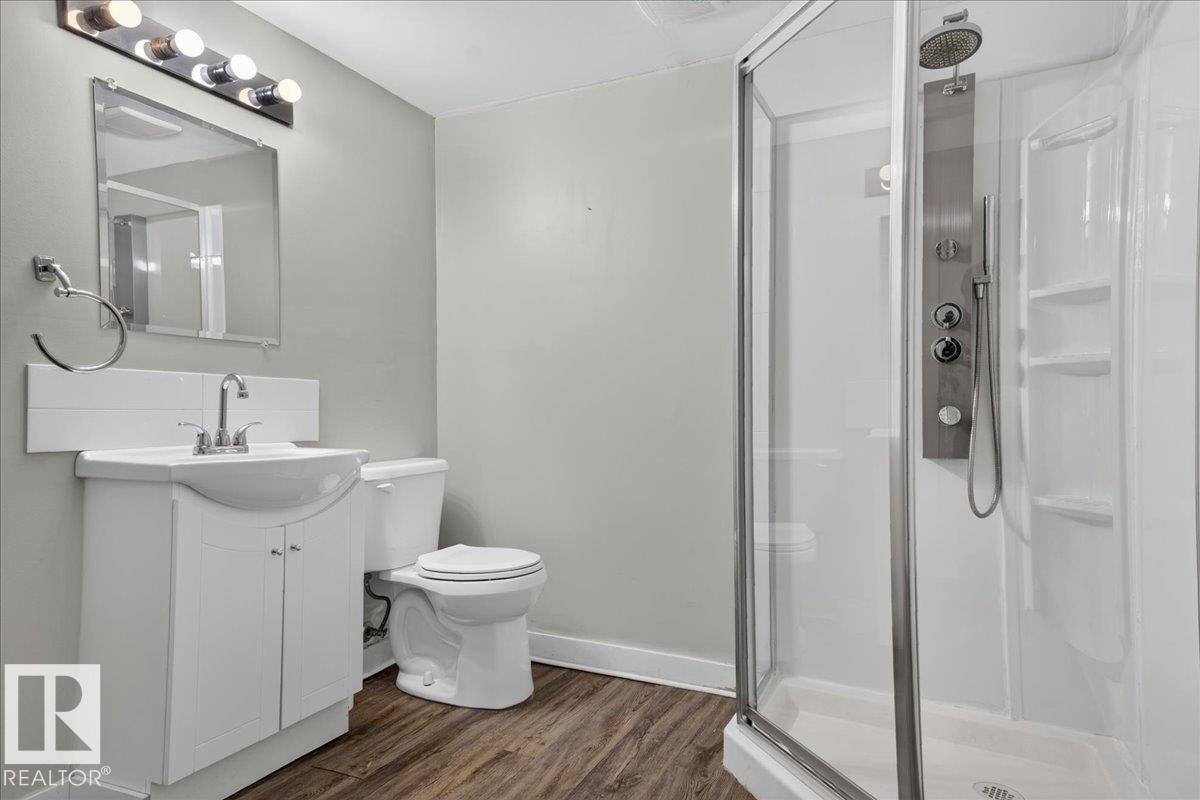 265 EVERGREEN ST - Image 32