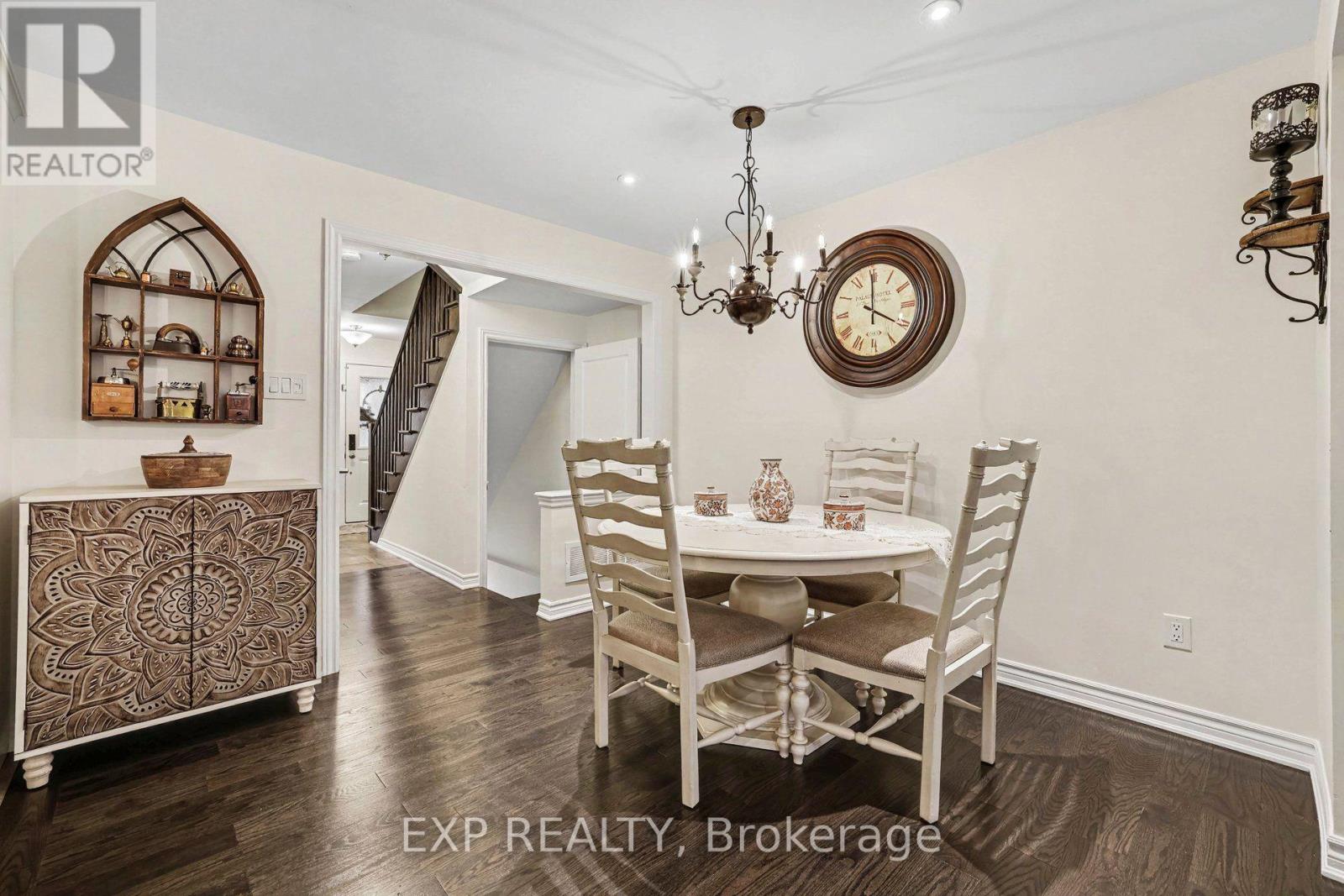 428 White Arctic Avenue — photo 17