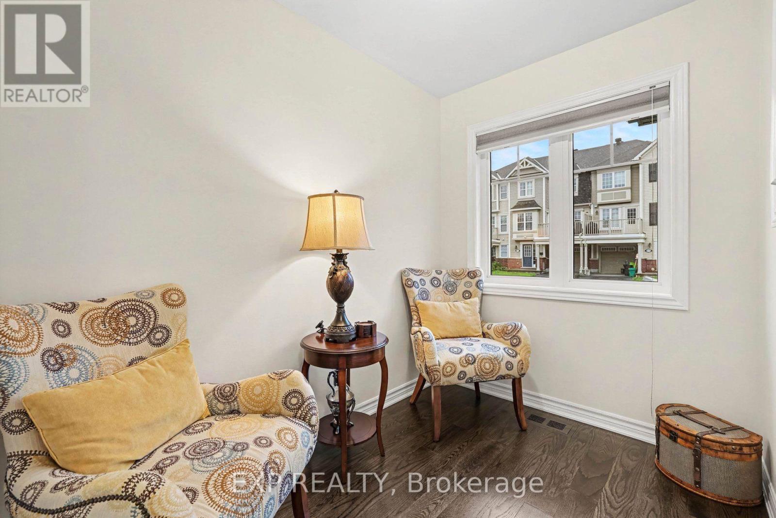 428 White Arctic Avenue — photo 18