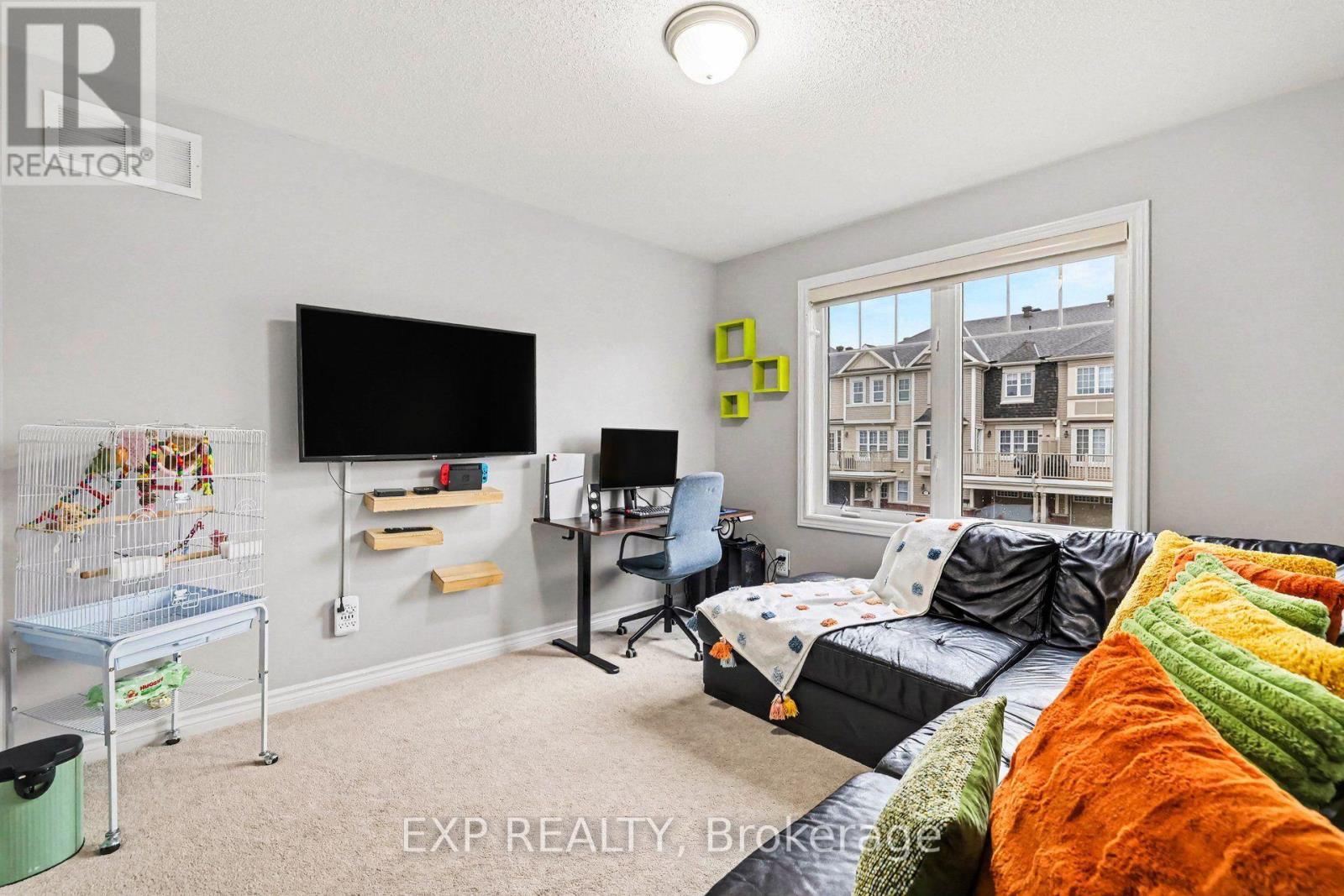 428 White Arctic Avenue — photo 28