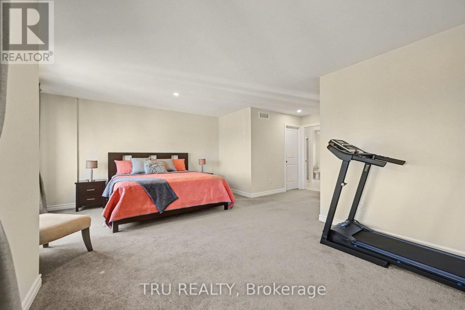 106 LAVATERA STREET - 24
