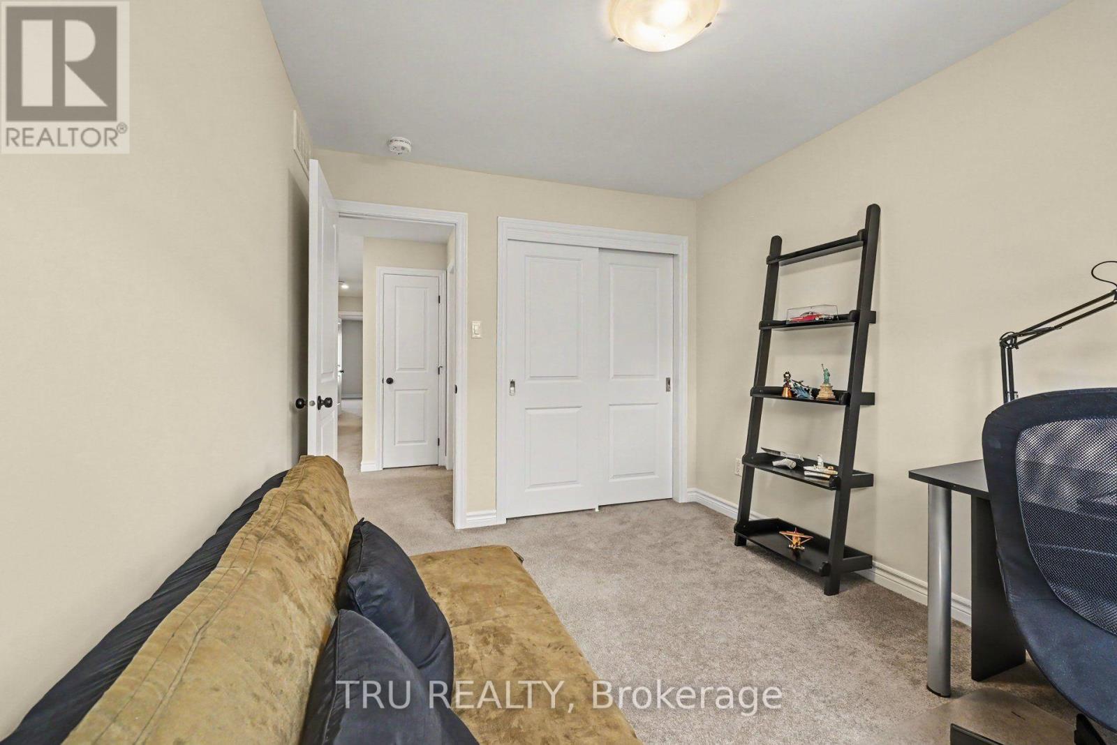 106 LAVATERA STREET - 32