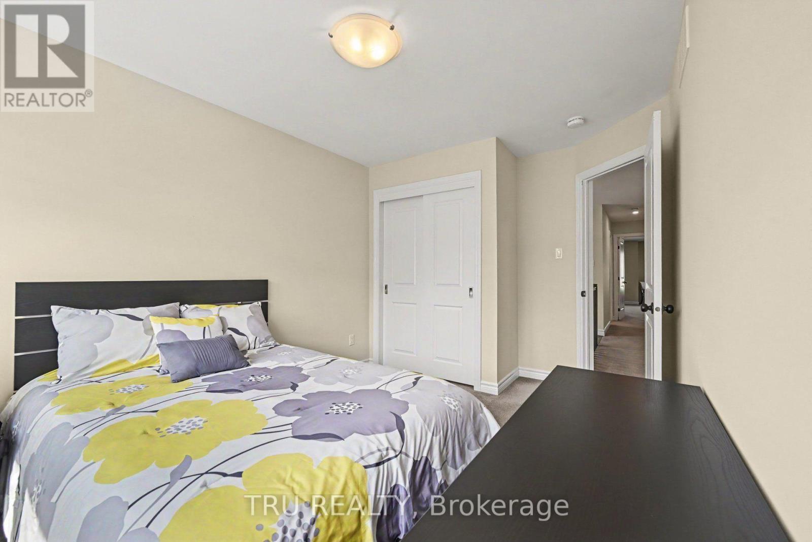 106 LAVATERA STREET - 36