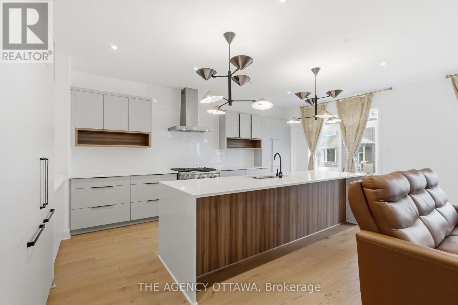 124 Dun Skipper Drive — photo 10