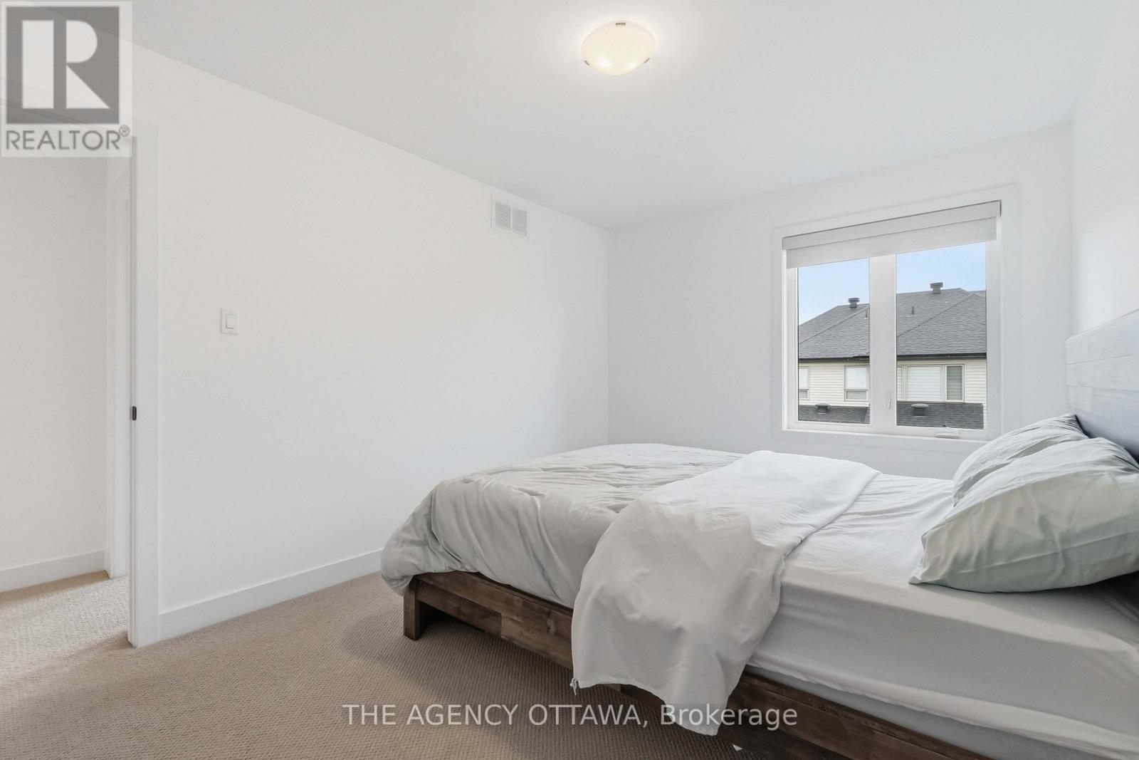 124 Dun Skipper Drive — photo 37