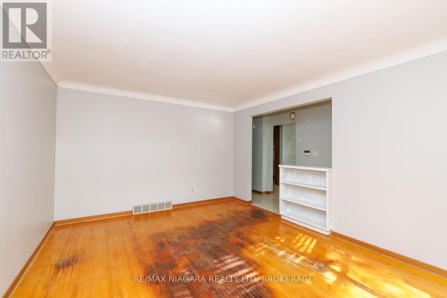4344 PETTIT AVENUE, Niagara Falls (Morrison) — photo 9