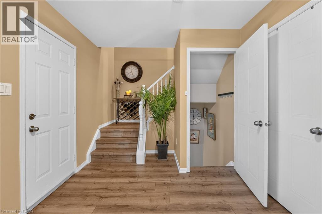11 Hedge Lawn Drive — photo 16