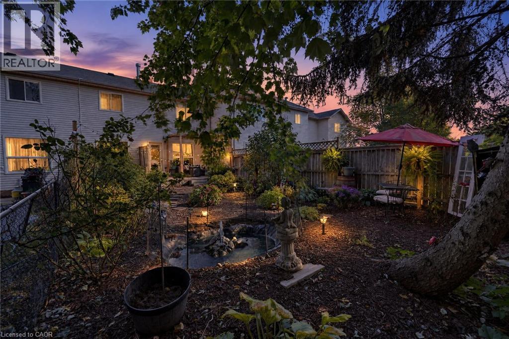 11 Hedge Lawn Drive — photo 35