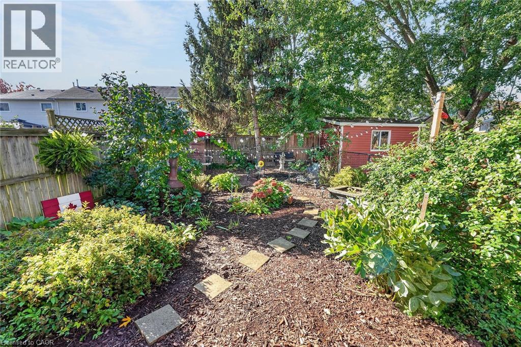11 Hedge Lawn Drive — photo 41