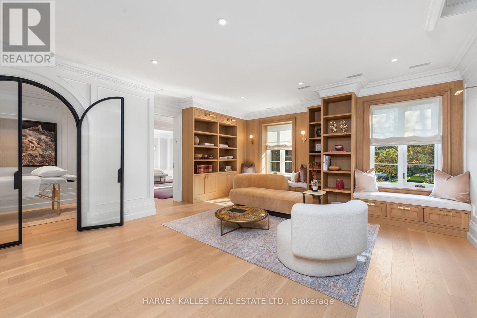 221 Forest Hill Road, Toronto, ON photo 24