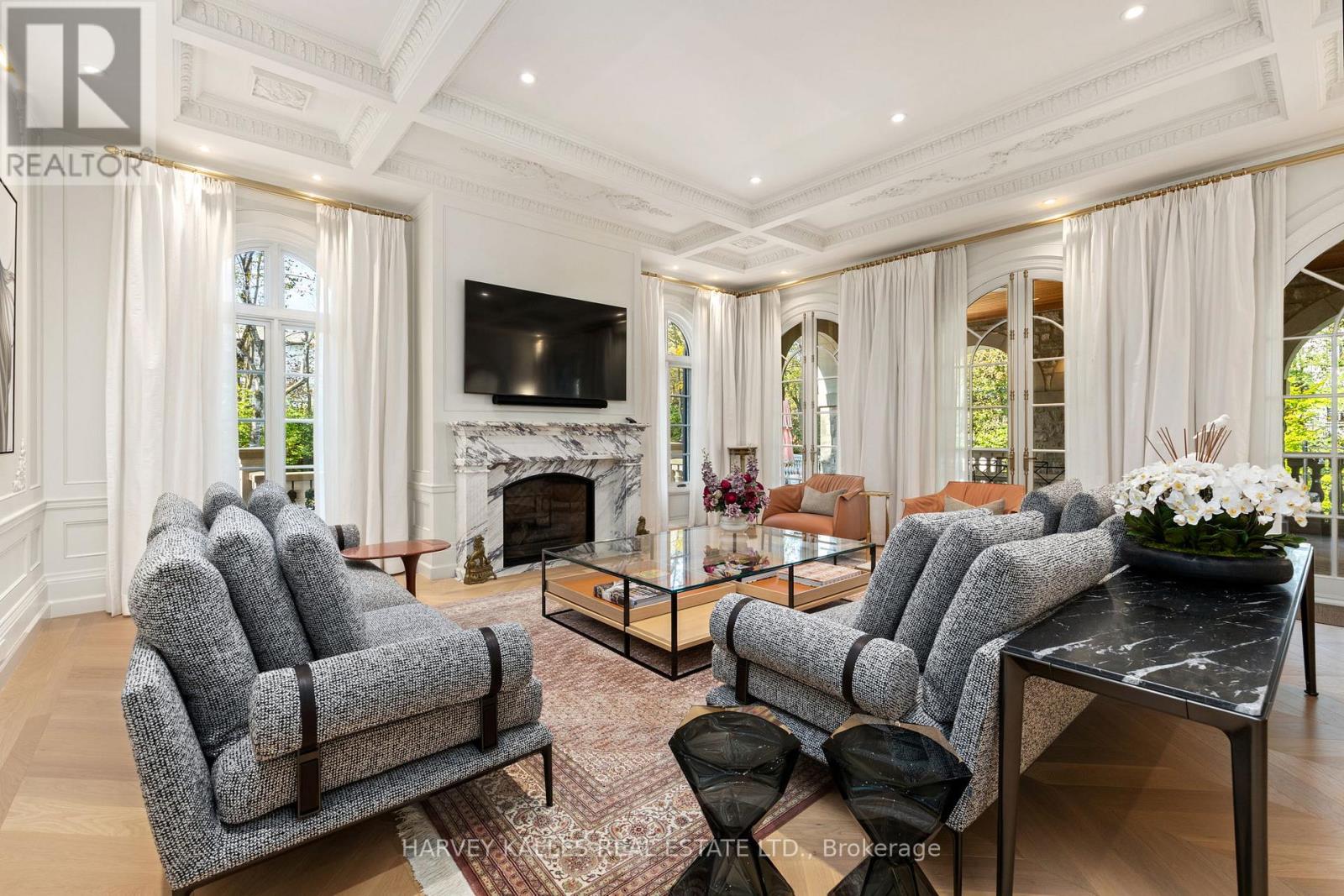 221 Forest Hill Road, Toronto, ON photo 6