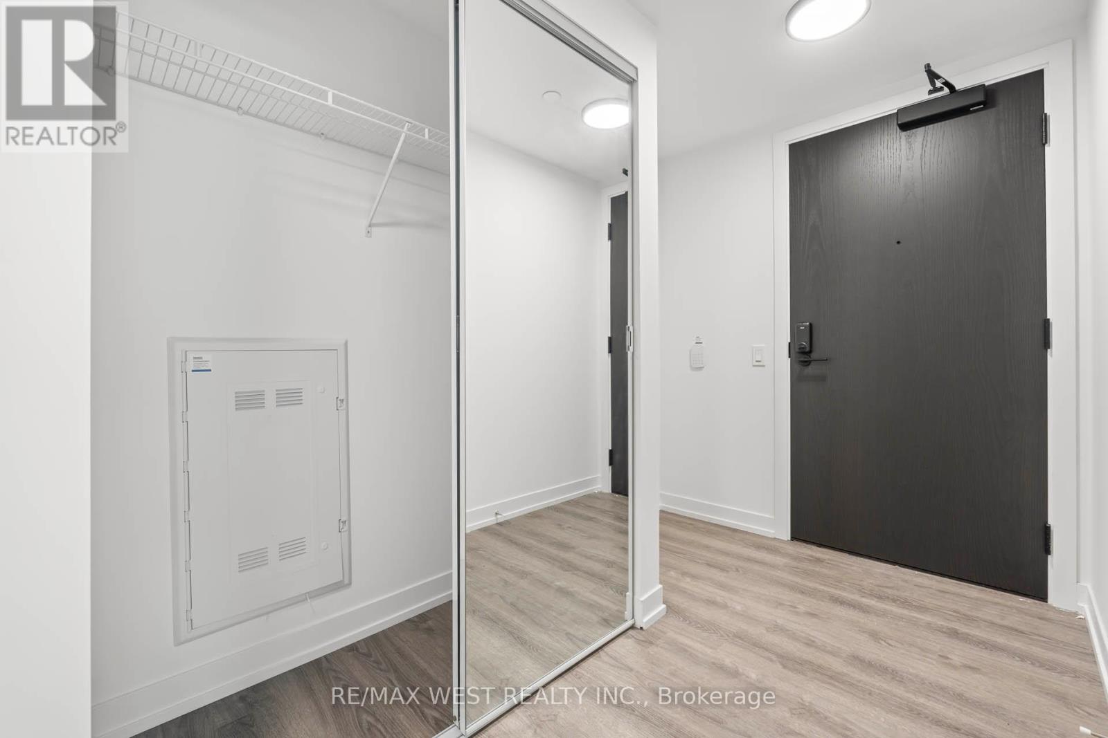 771 Yonge Street — photo 18