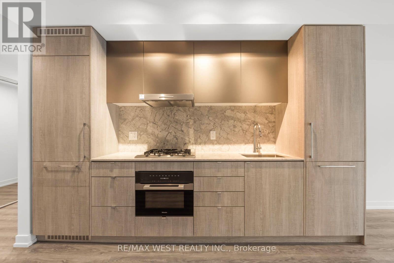771 Yonge Street — photo 3