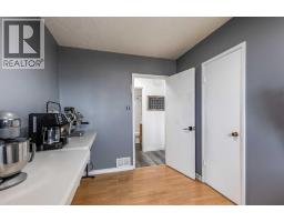 114 4 Street Nw, Redcliff, AB T0J2P0 Photo 14