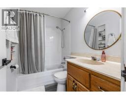 114 4 Street Nw, Redcliff, AB T0J2P0 Photo 15