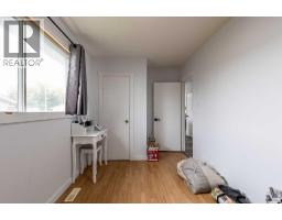 114 4 Street Nw, Redcliff, AB T0J2P0 Photo 17